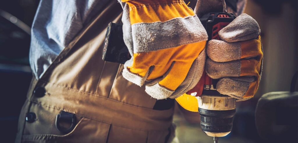 Montaż systemów asekuracji